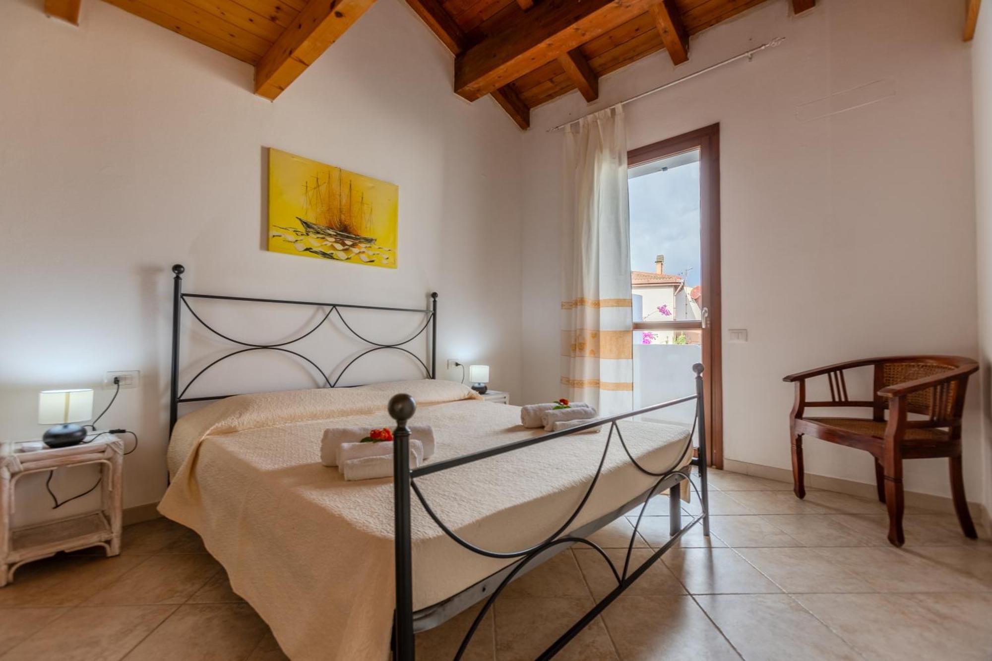 Residence Fior Di Sulcis Calasetta Exterior foto